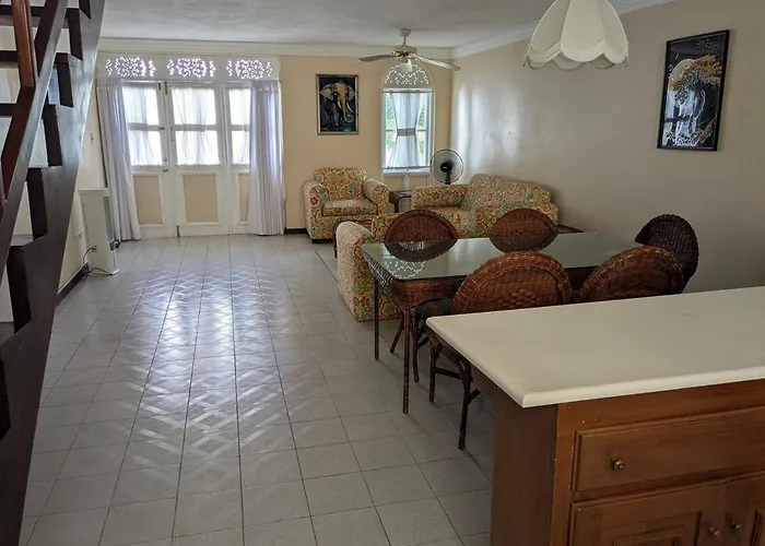 Sojo's Sandy Toes Santuary Apartment