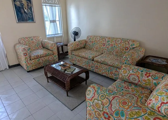 Sojo's Sandy Toes Santuary Apartment *